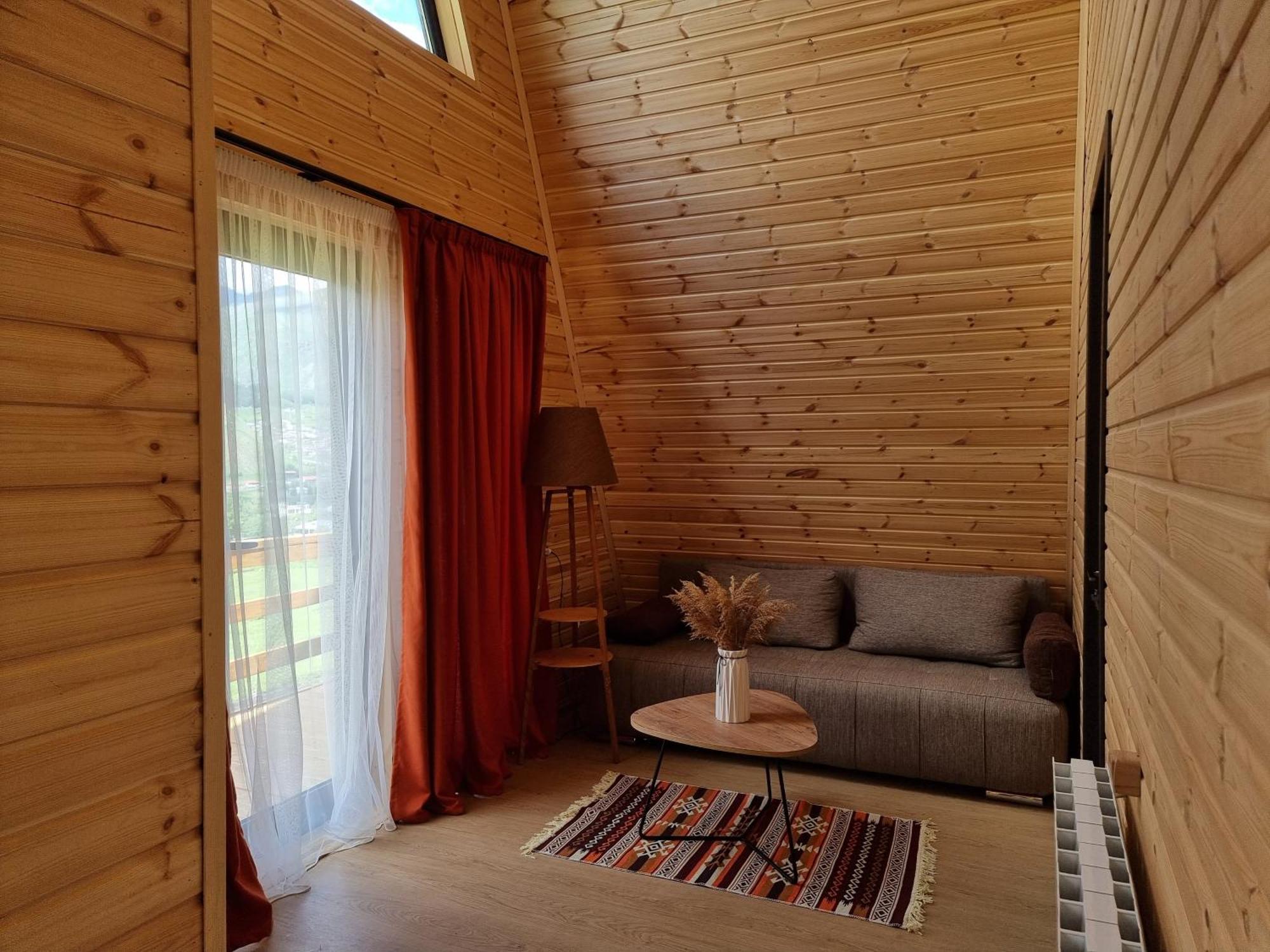 Memory Hut_Kazbegi Apartment ภายนอก รูปภาพ