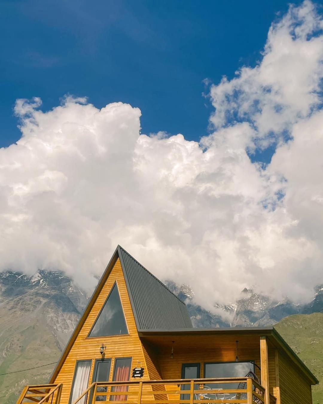 Memory Hut_Kazbegi Apartment ภายนอก รูปภาพ